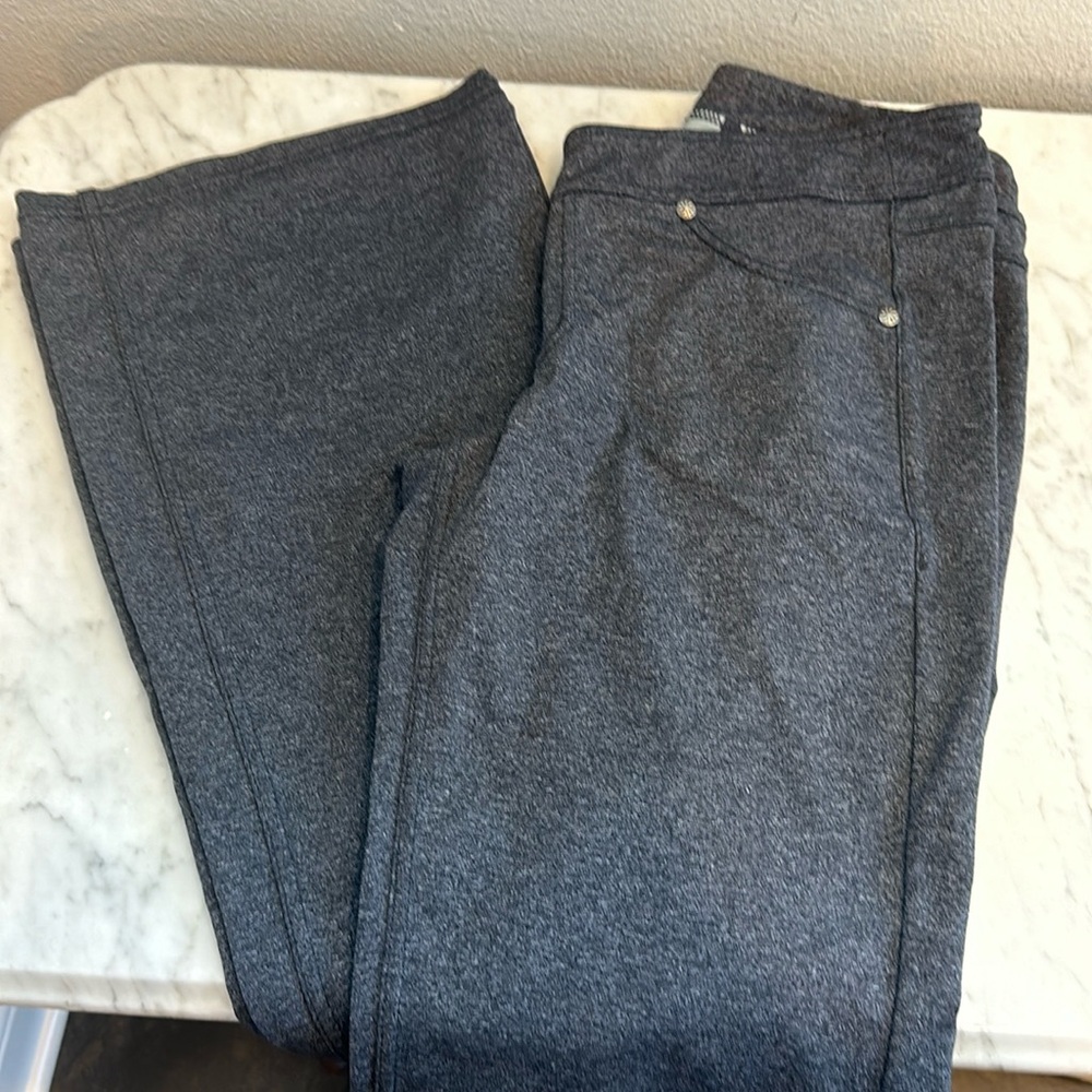 Women’s Athleta Bettona bootcut flare stretch pants